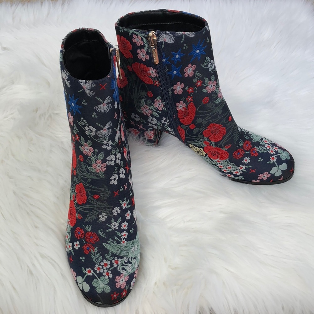 Indigo rd. Flower Booties - Picture 2 of 4